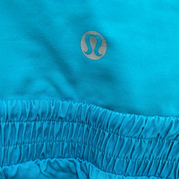 Lululemon Workout Bliss tank-Surge Blue | Size 4 - Picture 2 of 4